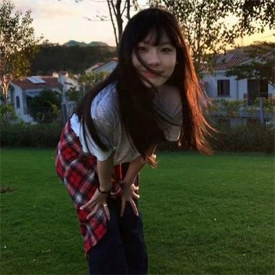 裸体的孩子